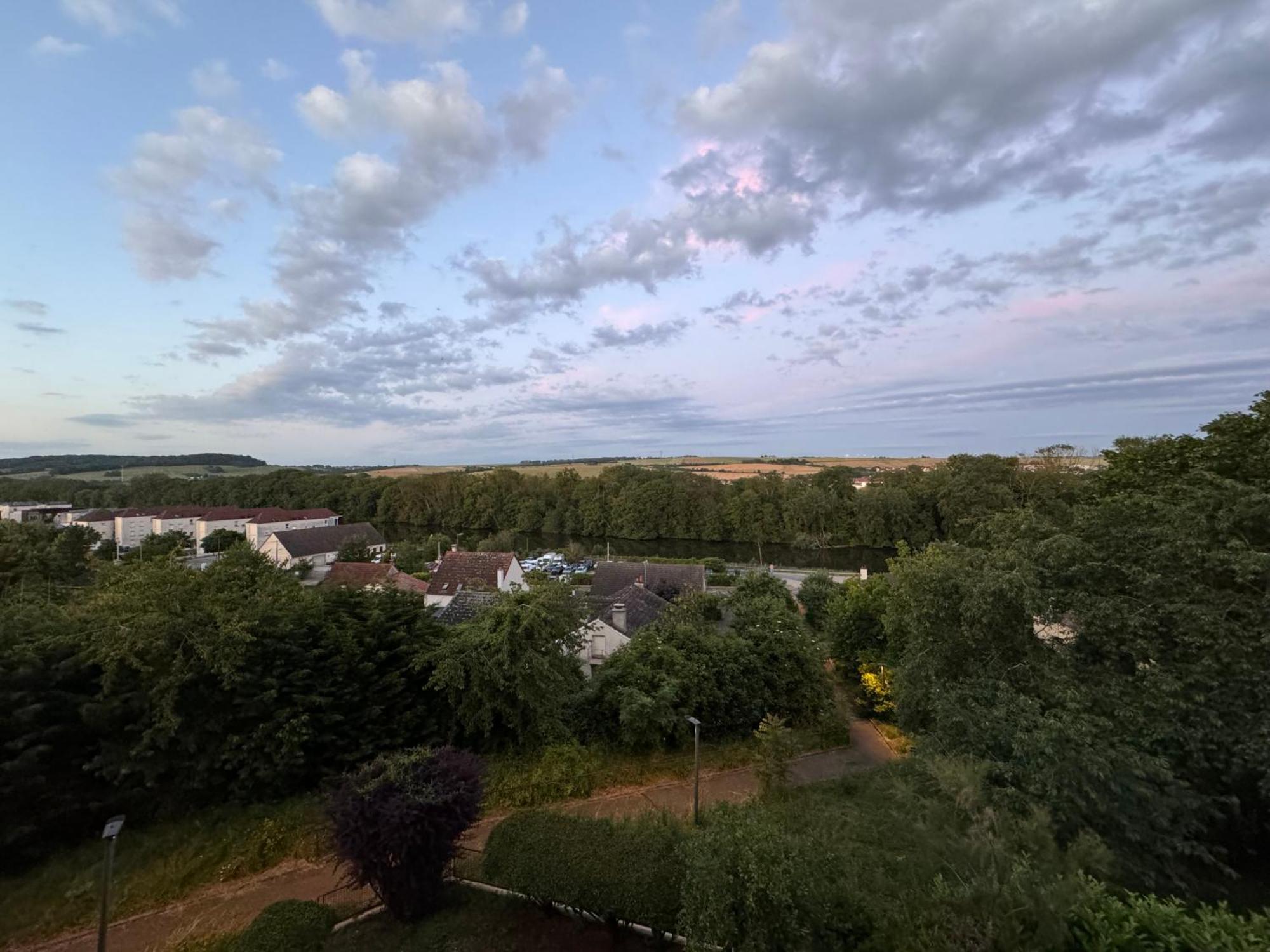 Superbe Appartement Auxerre Extérieur photo